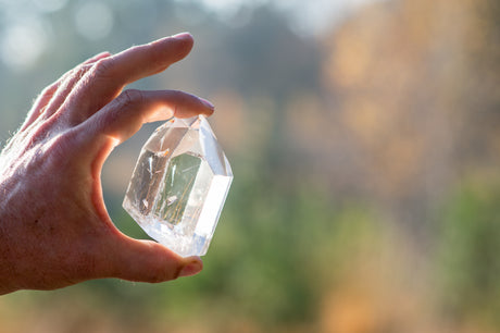 The Ultimate Guide to Quartz Crystals: Types, Properties, and Uses